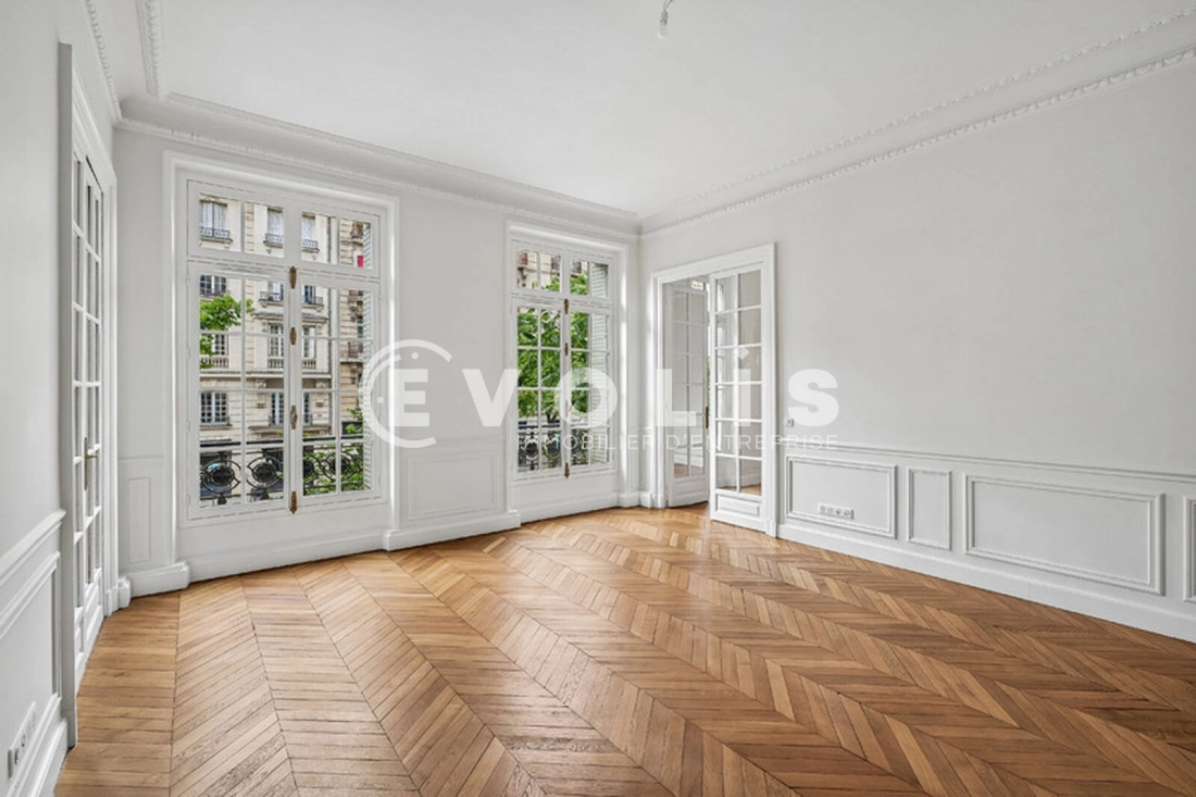 Photo 1 – location bureaux	PARIS (75017)