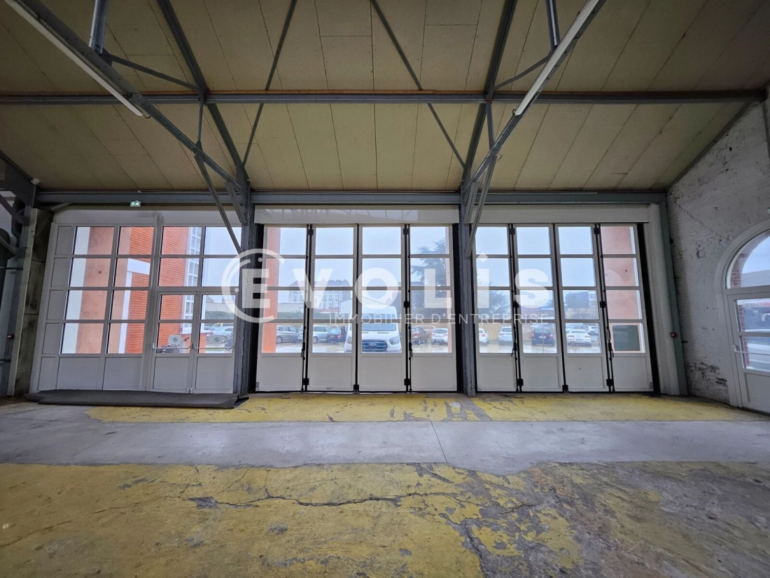 Photo 5 – location Entrepôts / activités	IVRY SUR SEINE (94200)