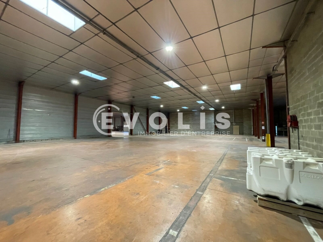 Photo 2 – location Entrepôts / activités	CARBON BLANC (33560)