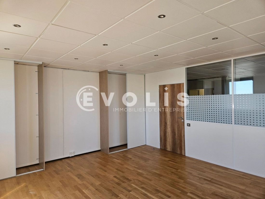 Photo 8 – location bureaux	LES ULIS (91940)