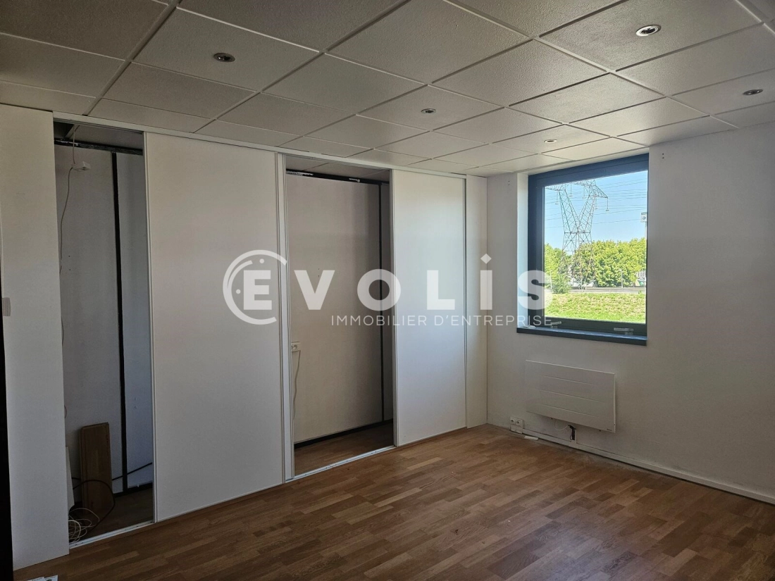 Photo 10 – location bureaux	LES ULIS (91940)