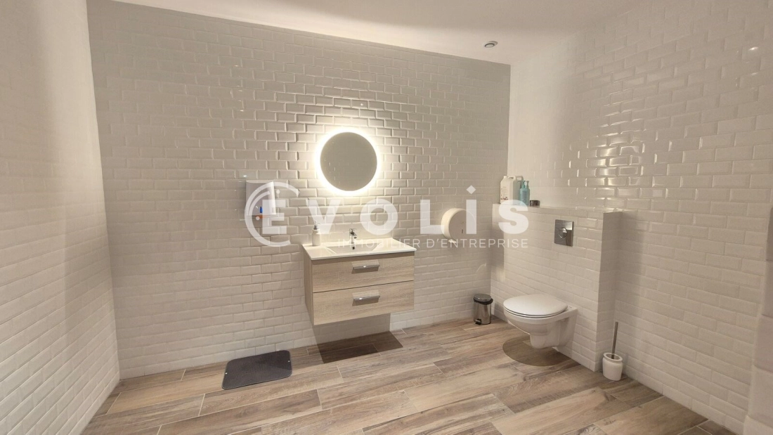 Photo 8 – vente Entrepôts / activités	BAILLY ROMAINVILLIERS (77700)