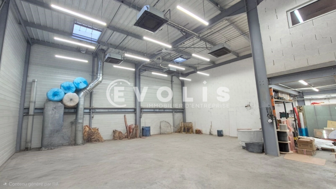 Photo 1 – vente Entrepôts / activités	BAILLY ROMAINVILLIERS (77700)