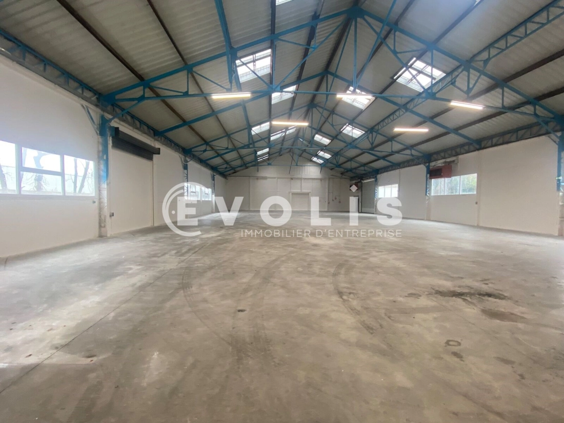 Photo 5 – location Entrepôts / activités	NOISY LE SEC (93130)