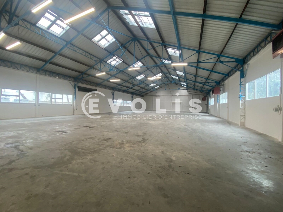 Photo 6 – location Entrepôts / activités	NOISY LE SEC (93130)