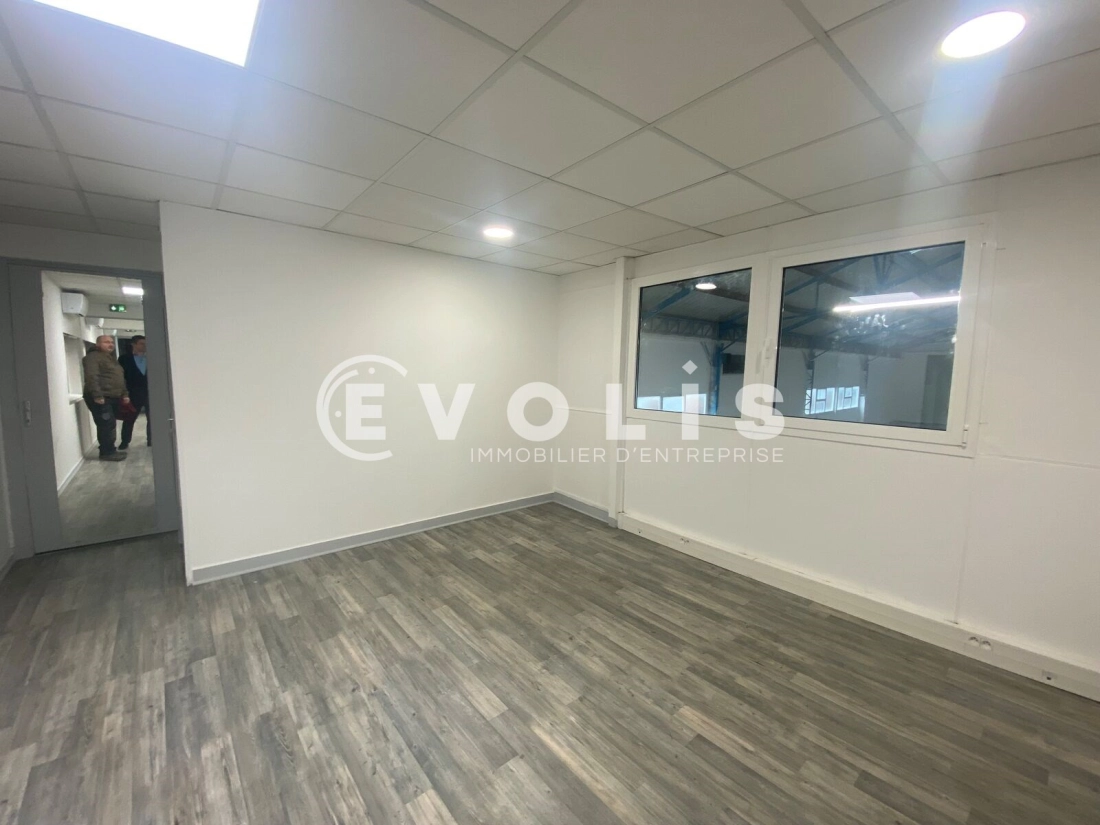 Photo 10 – location Entrepôts / activités	NOISY LE SEC (93130)