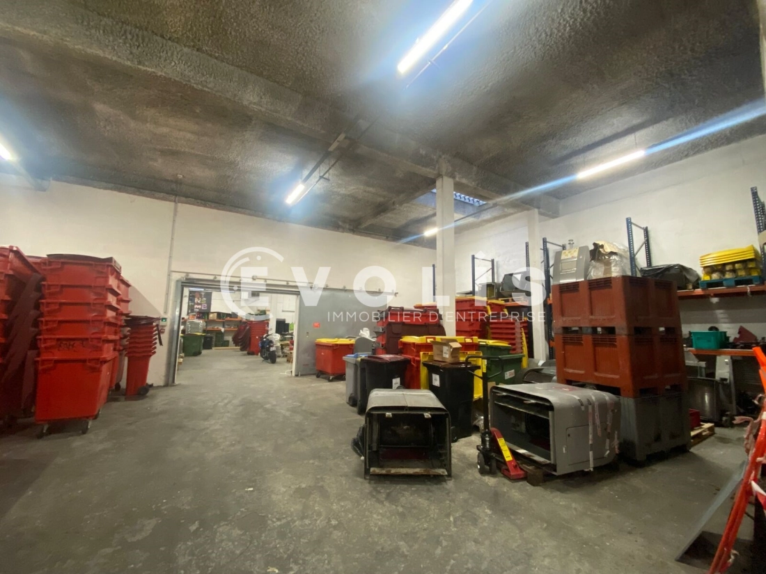 Photo 12 – location Entrepôts / activités	NOISY LE SEC (93130)