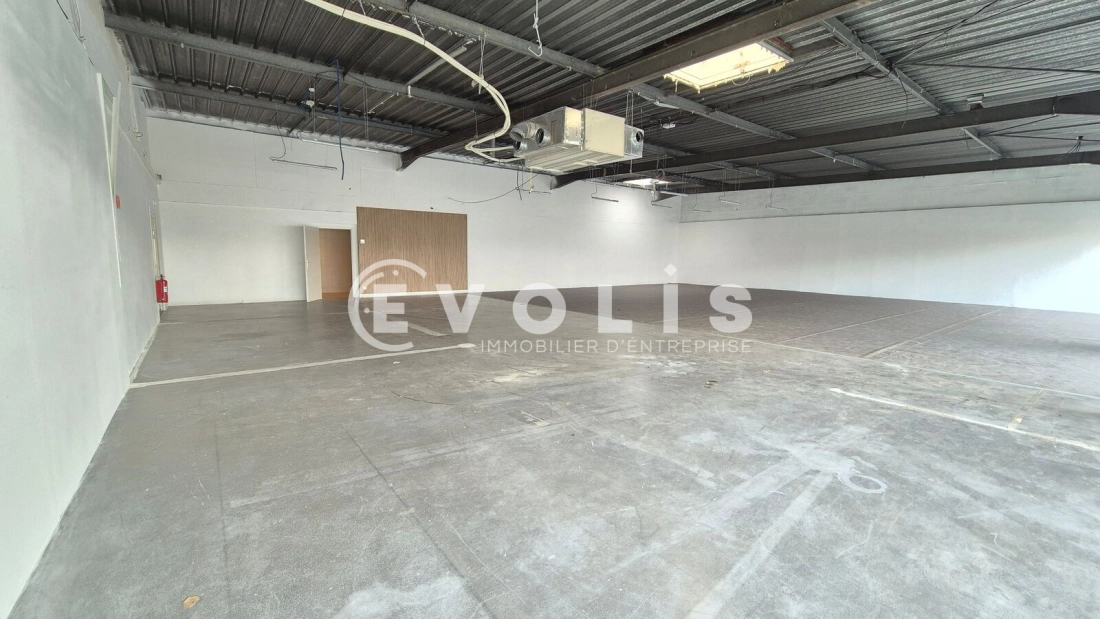 Photo 4 – location Locaux commerciaux	MAREUIL LES MEAUX (77100)