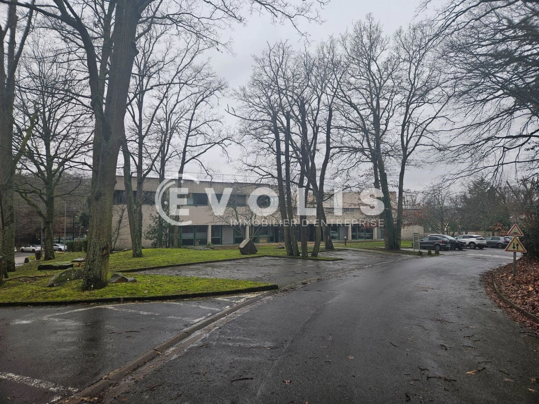 Photo 1 – location bureaux	ORSAY (91400)