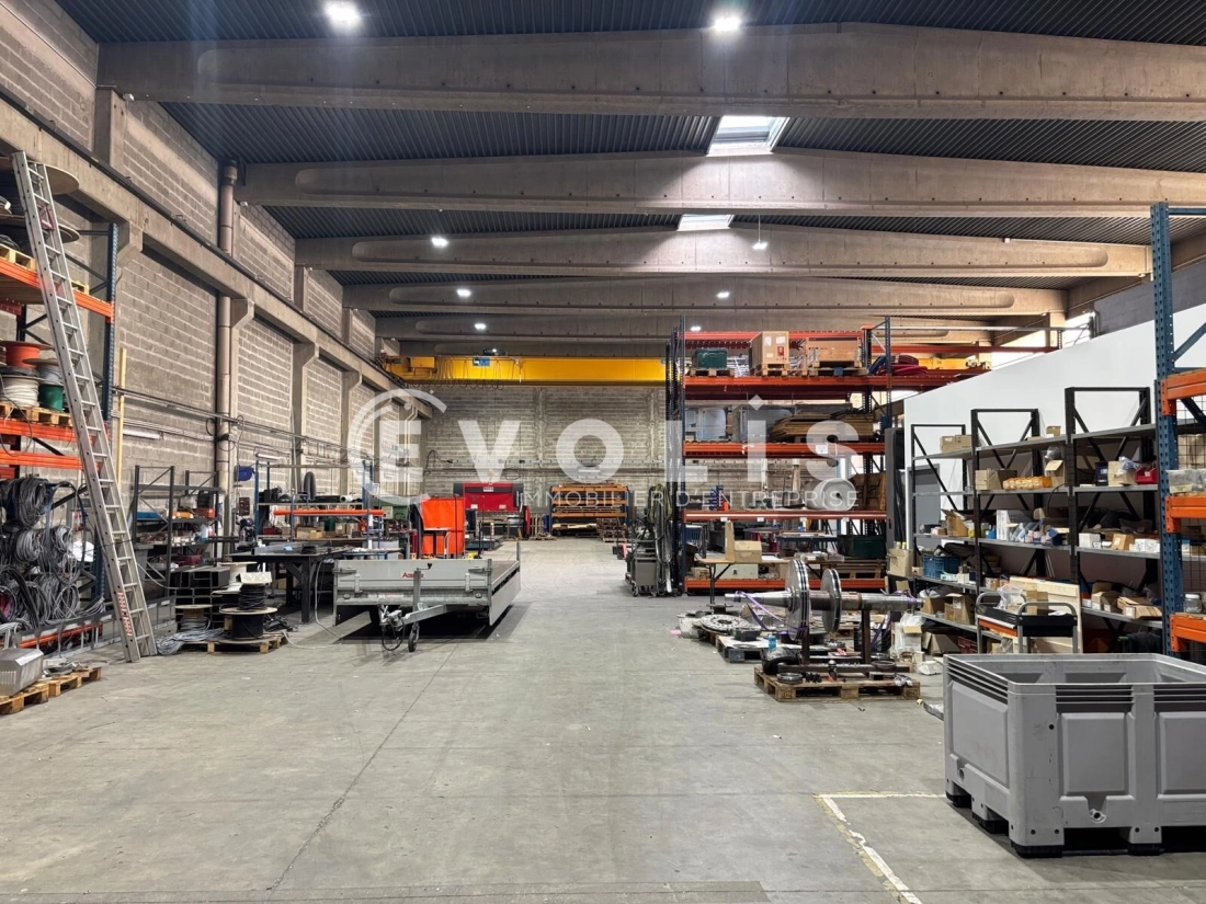 Photo 3 – location Entrepôts / activités	CHASSIEU (69680)