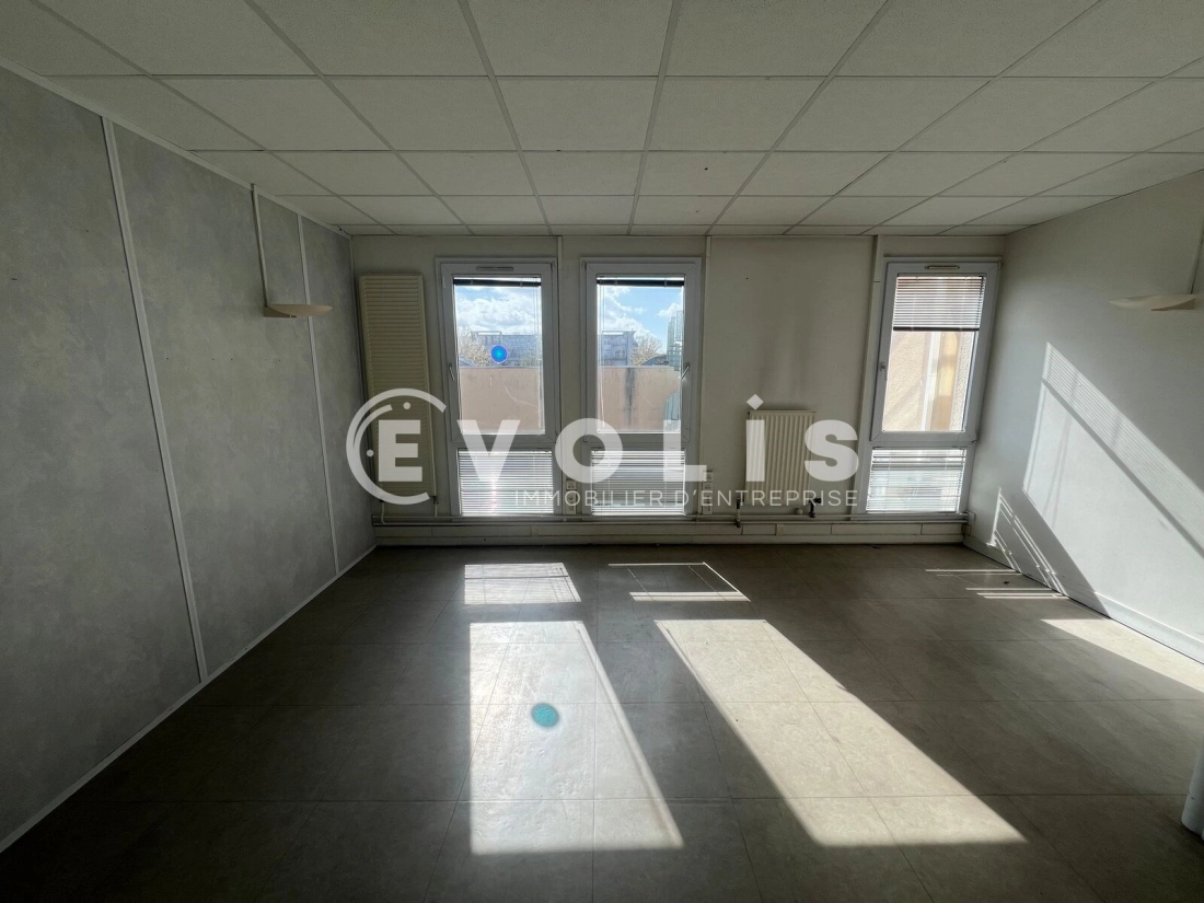 Photo 3 – location bureaux	SAVIGNY LE TEMPLE (77176)