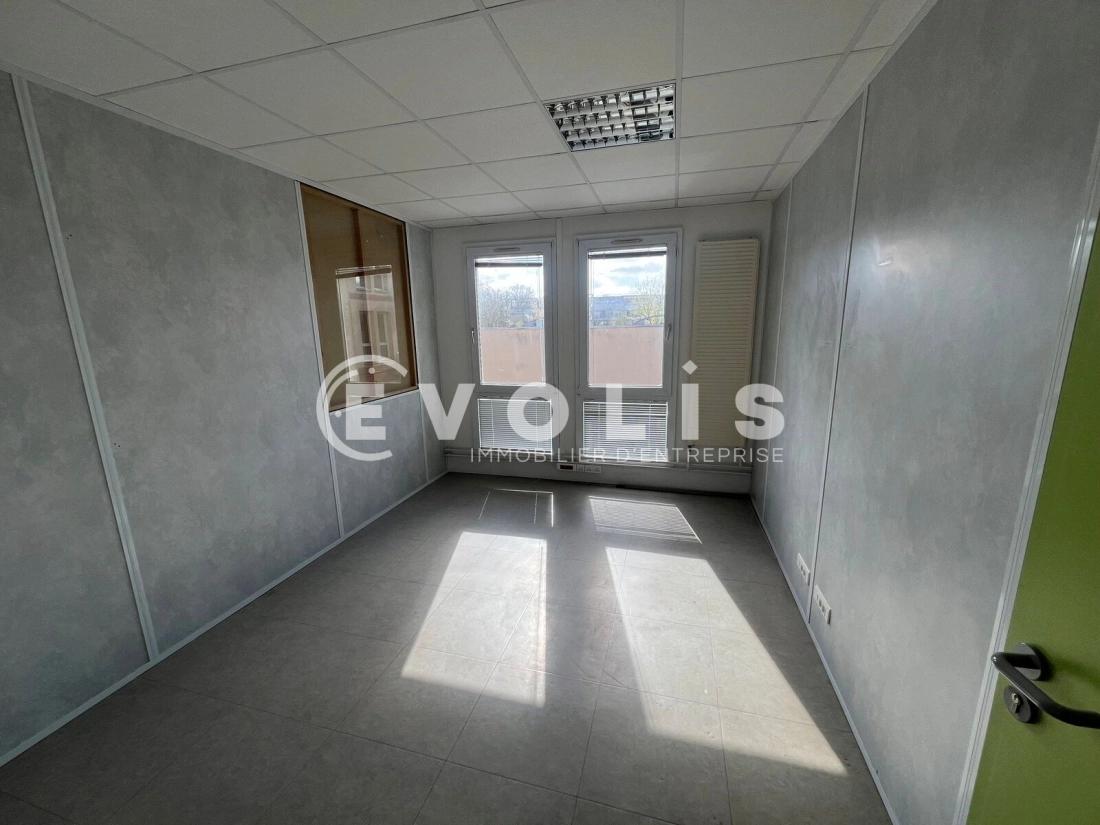 Photo 4 – location bureaux	SAVIGNY LE TEMPLE (77176)