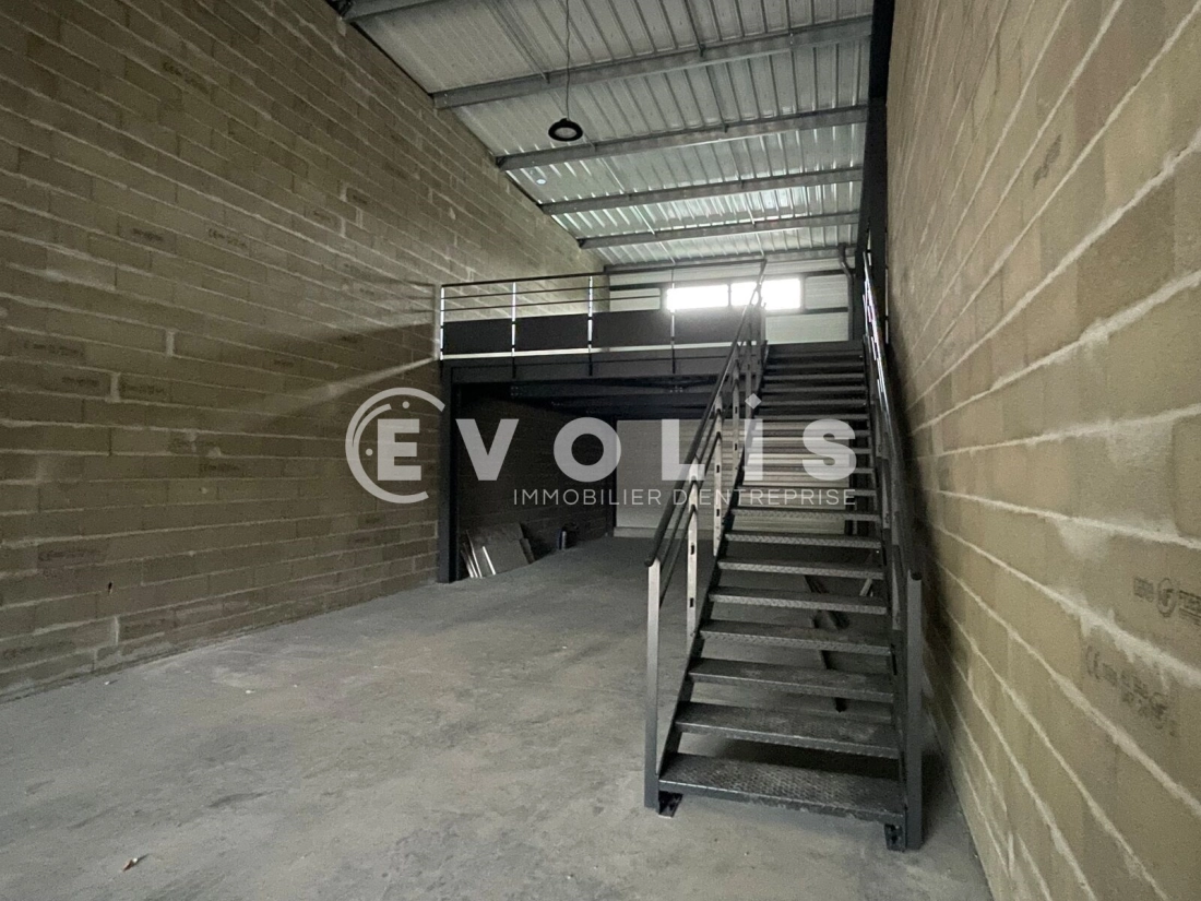 Photo 2 – vente Entrepôts / activités	LEGE CAP FERRET (33950)