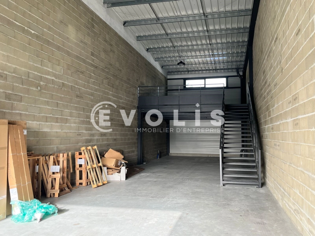 Photo 2 – vente Entrepôts / activités	LEGE CAP FERRET (33950)