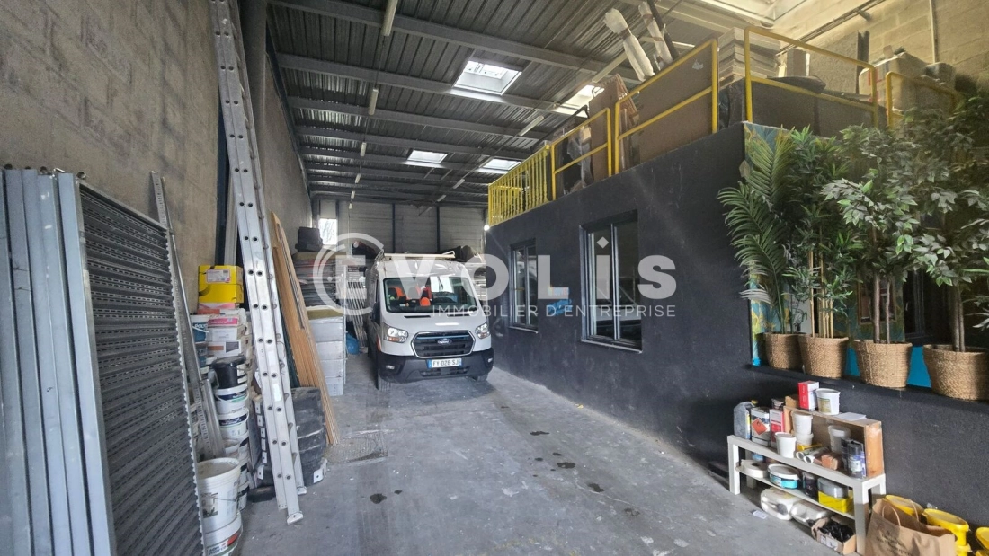 Photo 7 – location Entrepôts / activités	FRESNES (94260)