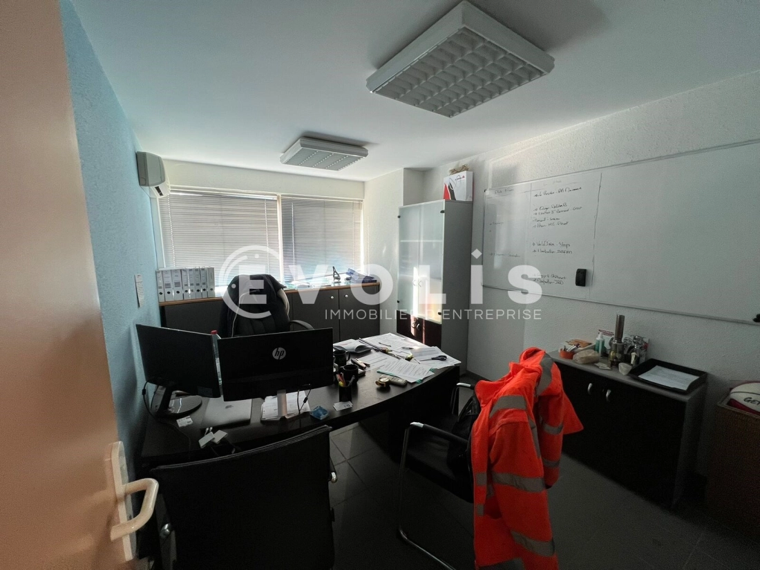 Photo 14 – vente Entrepôts / activités	SAINT RAMBERT EN BUGEY (01230)