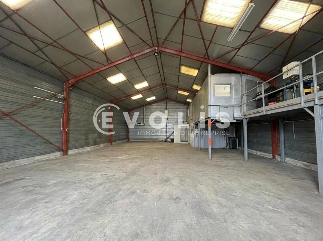 Photo 3 – vente Entrepôts / activités	GLEIZE (69400)