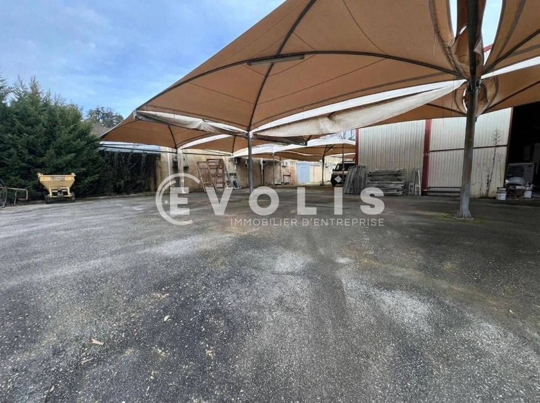 Photo 1 – vente Entrepôts / activités	GLEIZE (69400)