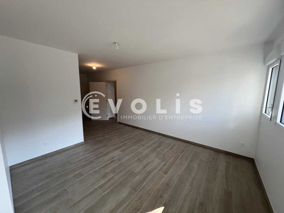 Photo 5 – location bureaux	SAINT MAUR DES FOSSES (94100)