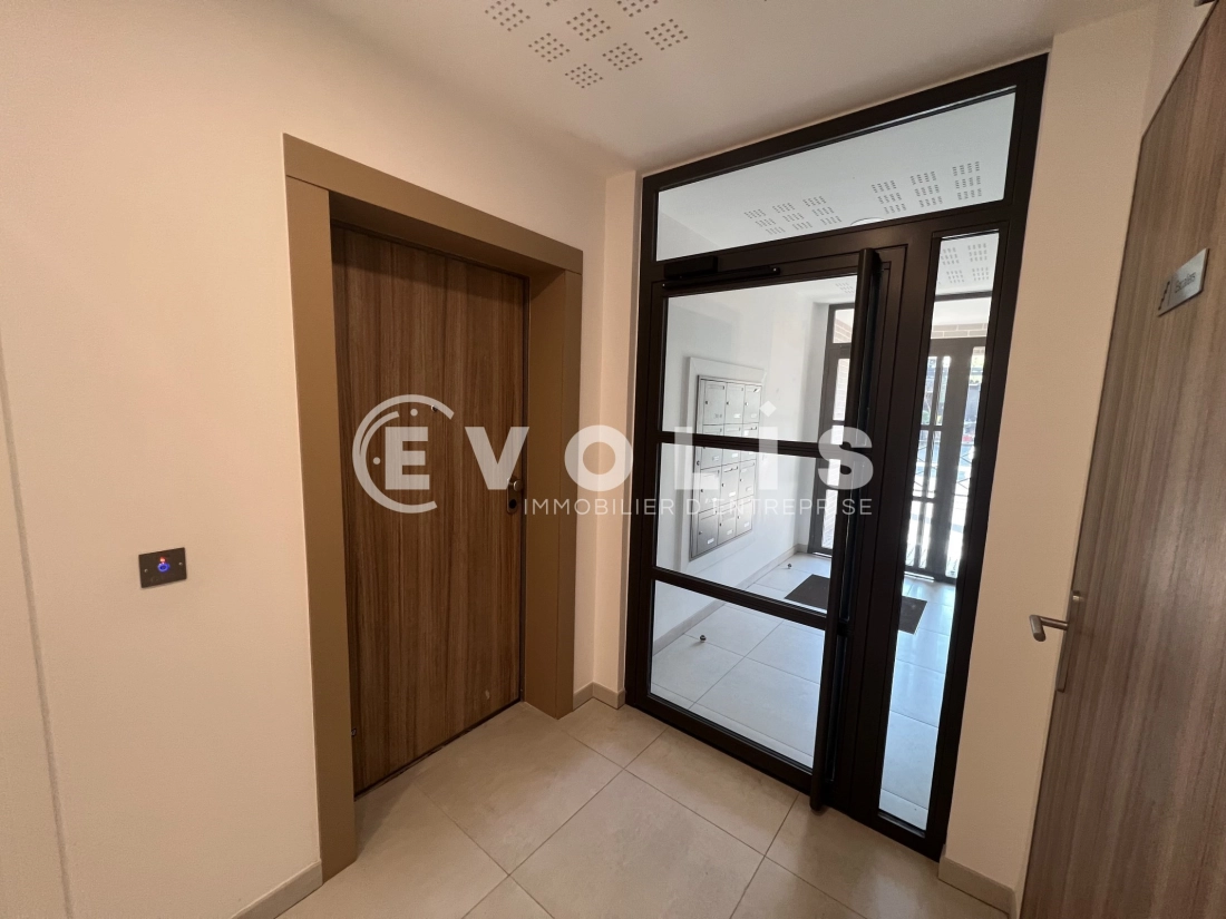 Photo 1 – location bureaux	SAINT MAUR DES FOSSES (94100)