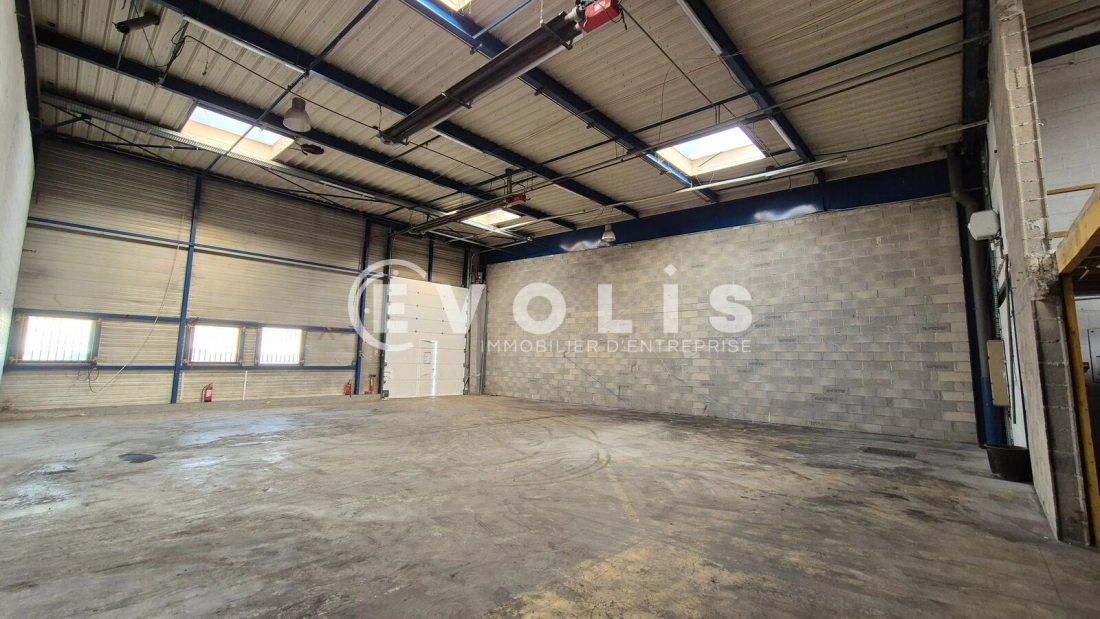 Photo 2 – location Entrepôts / activités	CHELLES (77500)