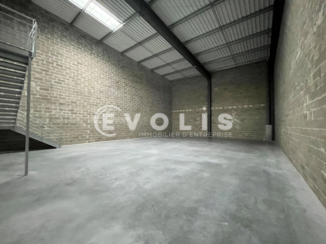 Photo 2 – location Entrepôts / activités	MERIGNAC (33700)