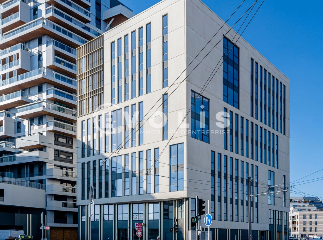 Photo 1 – location bureaux	BORDEAUX (33800)