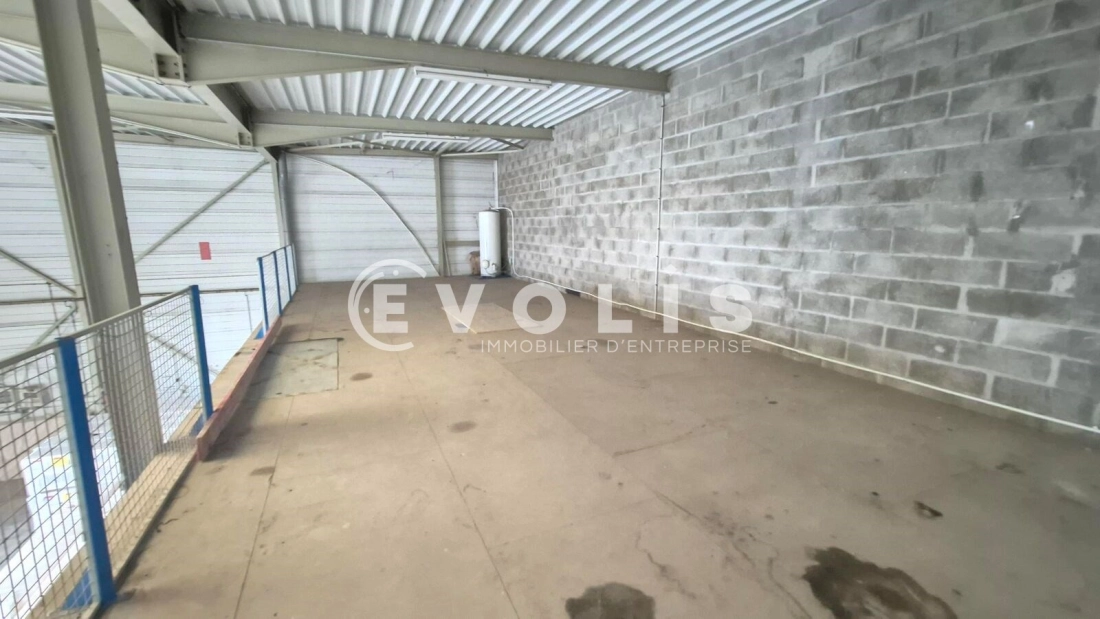 Photo 4 – location Entrepôts / activités	CLAYE SOUILLY (77410)