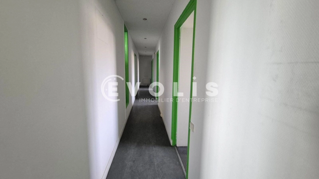 Photo 10 – location Entrepôts / activités	CLAYE SOUILLY (77410)