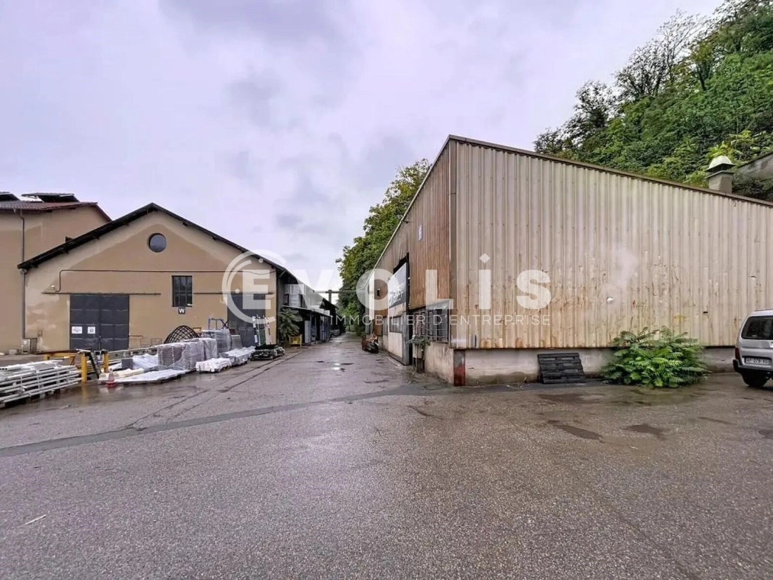 Photo 3 – location Entrepôts / activités	FLEURIEU SUR SAONE (69250)