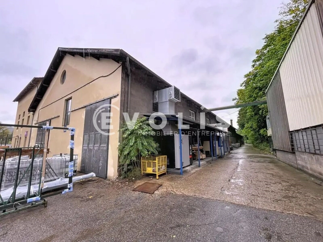 Photo 1 – location Entrepôts / activités	FLEURIEU SUR SAONE (69250)