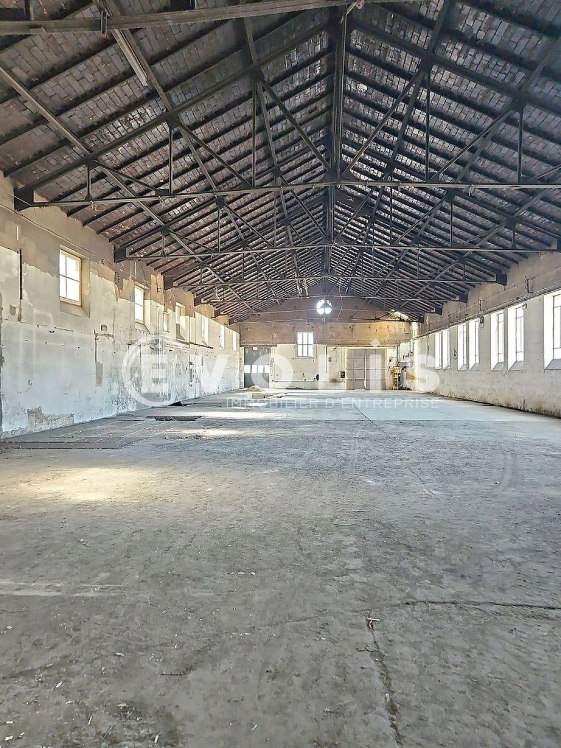 Photo 9 – location Entrepôts / activités	FLEURIEU SUR SAONE (69250)
