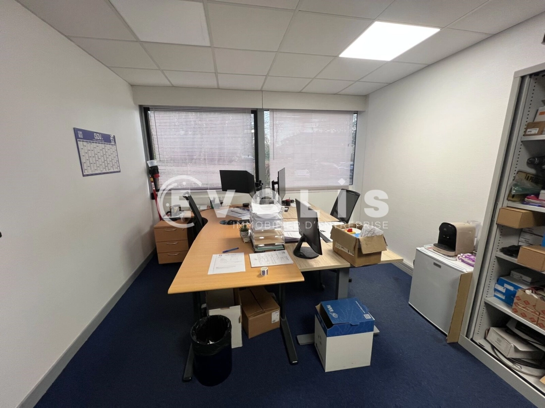 Photo 3 – vente bureaux	SAINT THIBAULT DES VIGNES (77400)