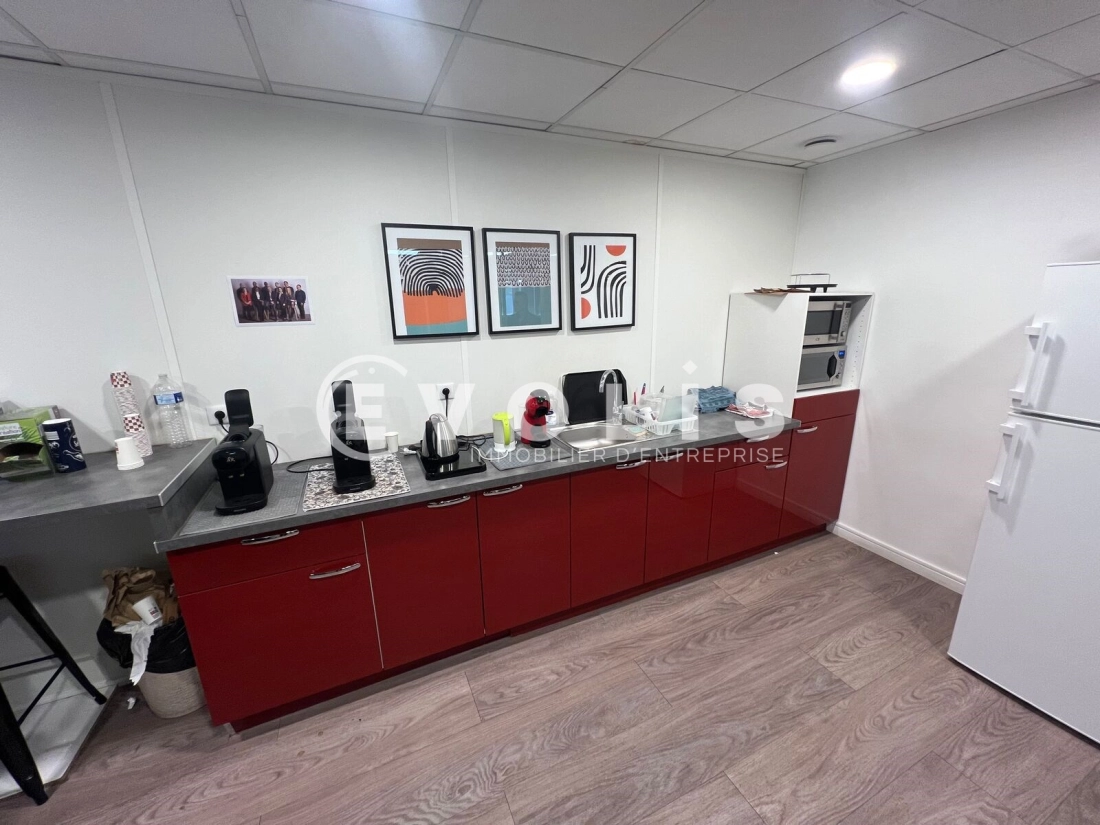 Photo 7 – vente bureaux	SAINT THIBAULT DES VIGNES (77400)