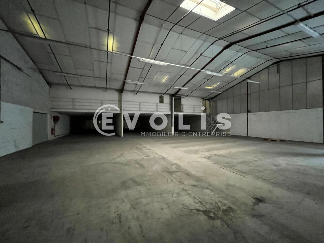 Photo 9 – location Entrepôts / activités	VILLENAVE D'ORNON (33140)