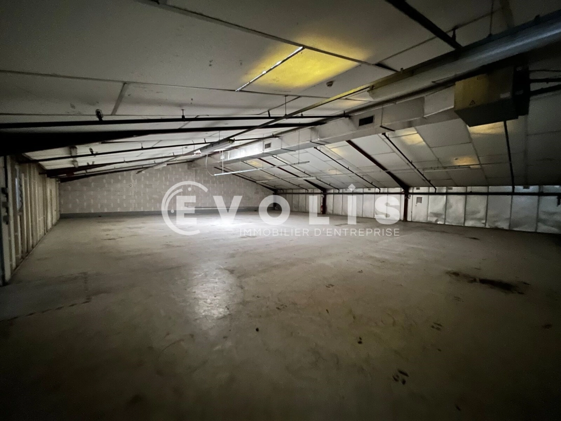 Photo 8 – location Entrepôts / activités	VILLENAVE D'ORNON (33140)