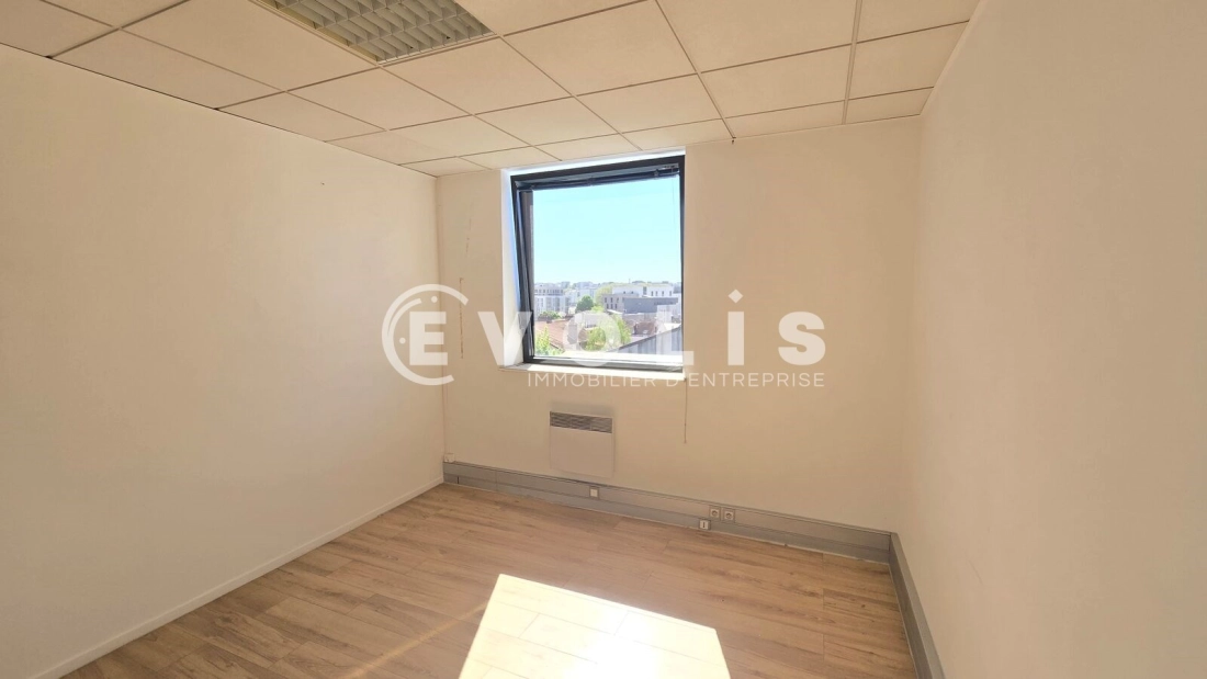 Photo 11 – location bureaux	IVRY SUR SEINE (94200)