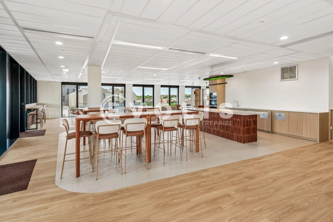 Photo 2 – location bureaux	IVRY SUR SEINE (94200)