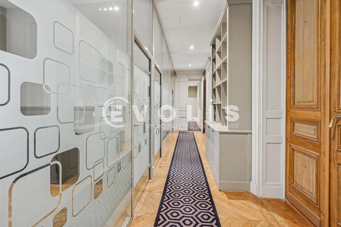 Photo 5 – vente bureaux	PARIS (75008)