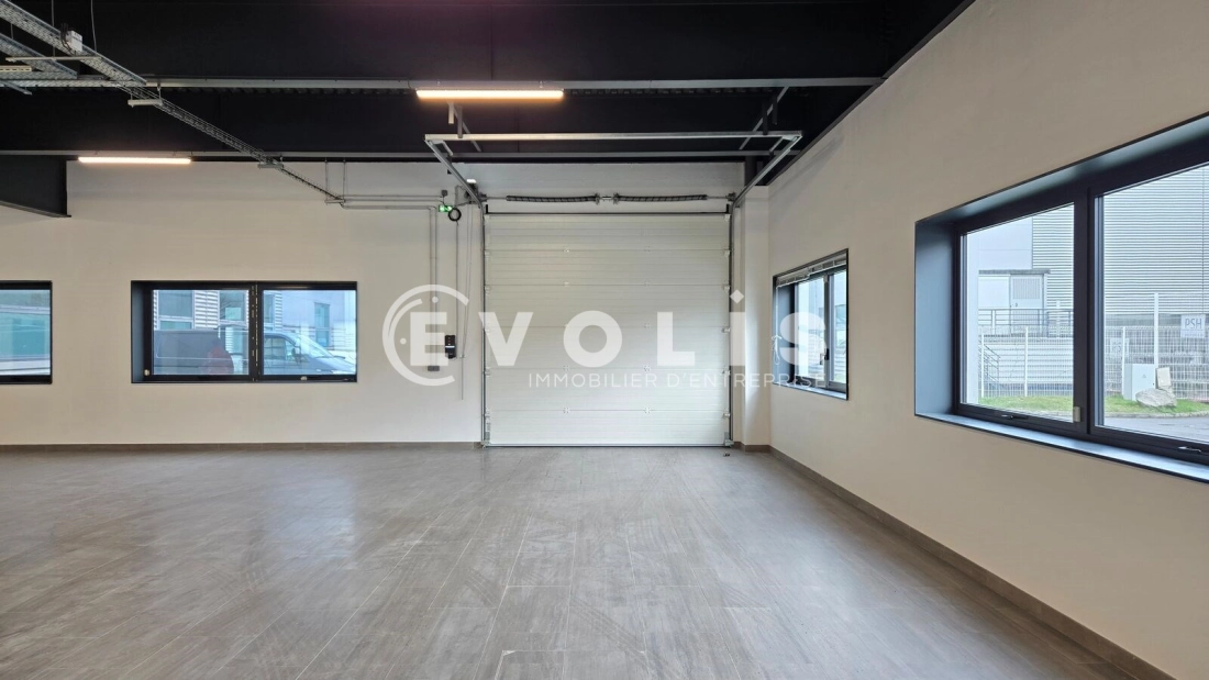 Photo 13 – location Entrepôts / activités	IVRY SUR SEINE (94200)