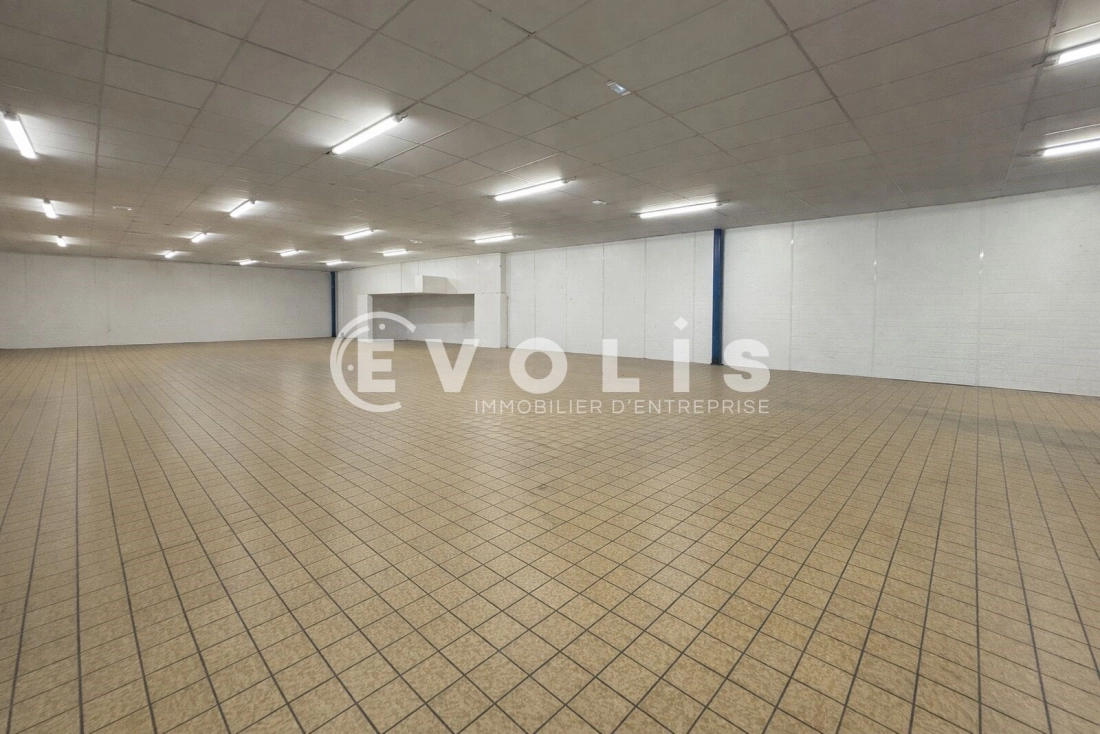 Photo 2 – location Locaux commerciaux	CORBIE (80800)