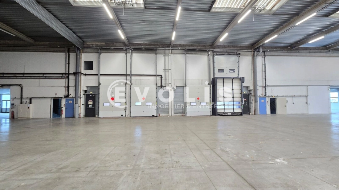 Photo 2 – location Entrepôts / activités	IVRY SUR SEINE (94200)