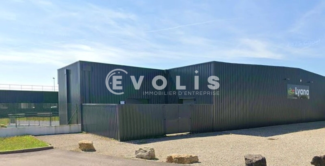 Photo 3 – vente Entrepôts / activités	SAINT ANDRE DE CORCY (01390)