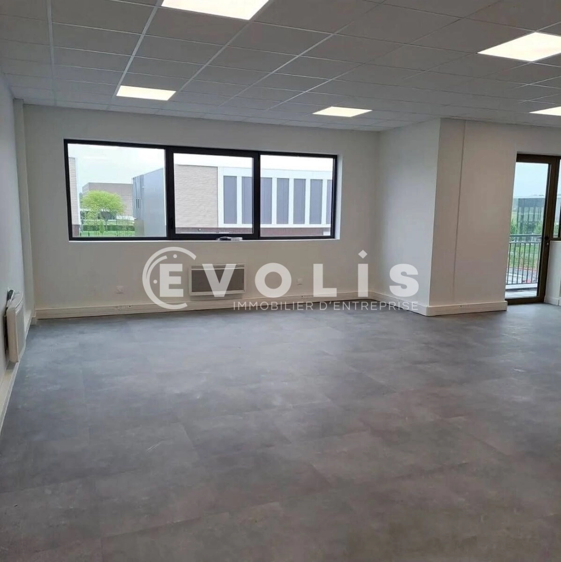 Photo 4 – location Entrepôts / activités	BAILLY ROMAINVILLIERS (77700)