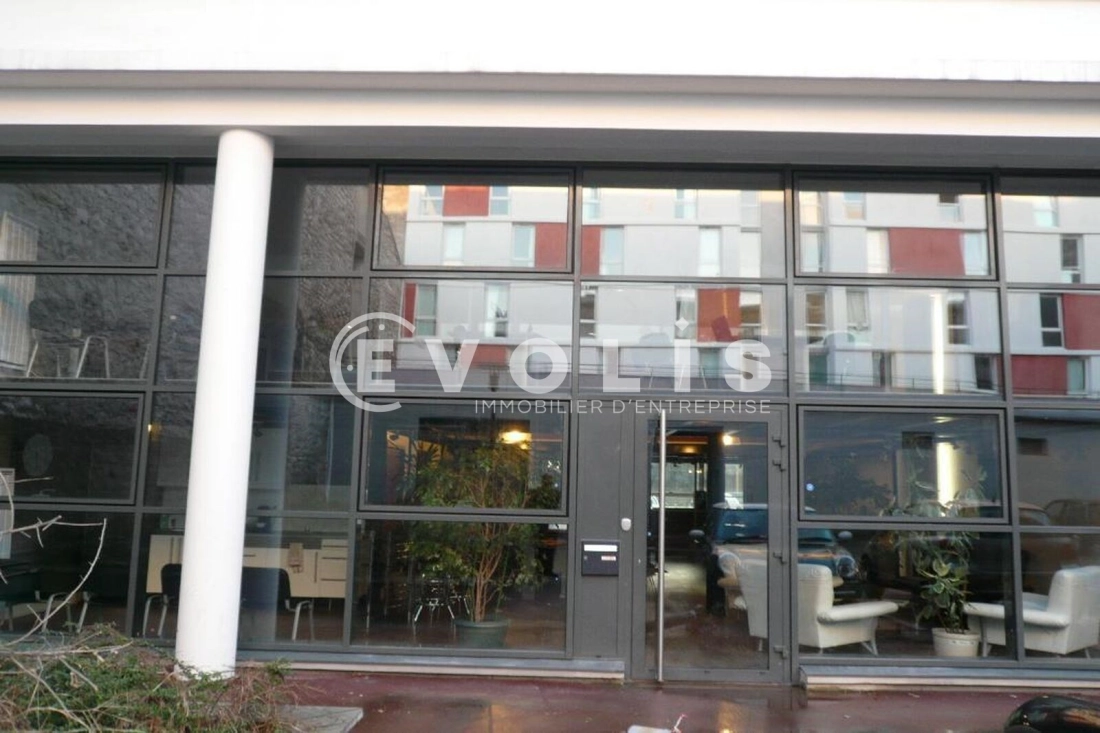 Photo 1 – location bureaux	IVRY SUR SEINE (94200)