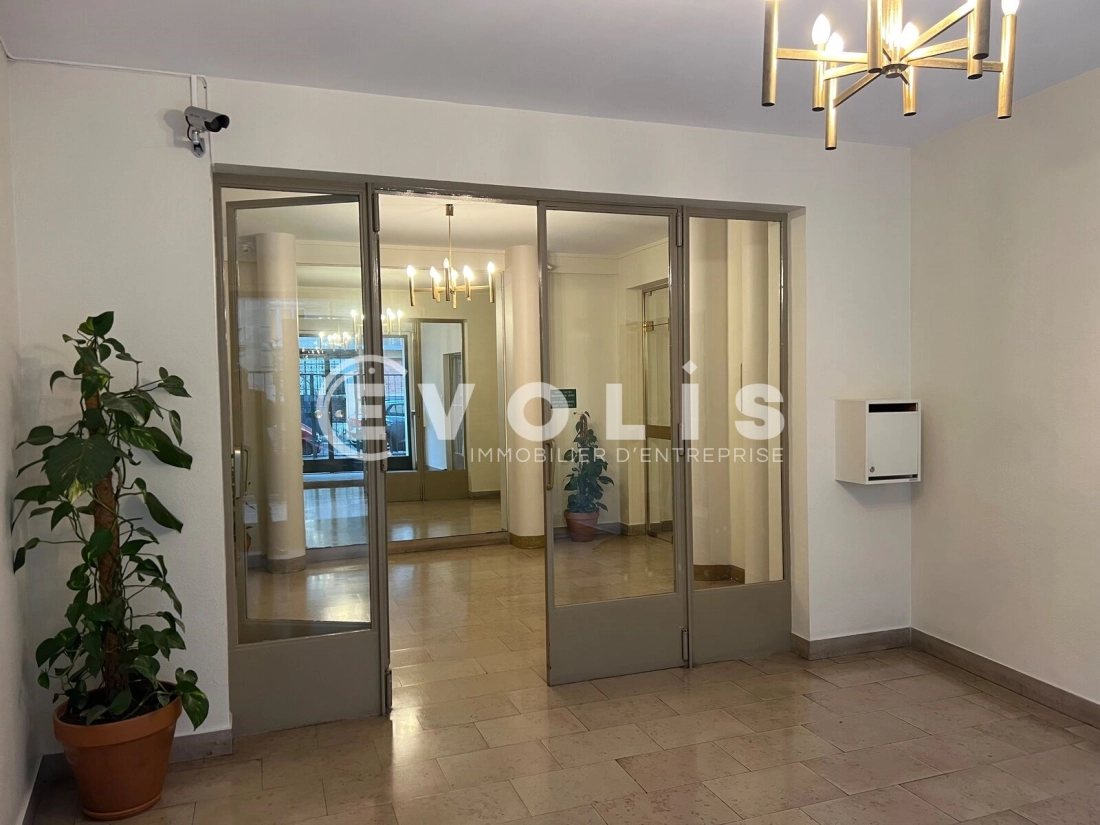 Photo 5 – location bureaux	PARIS (75006)