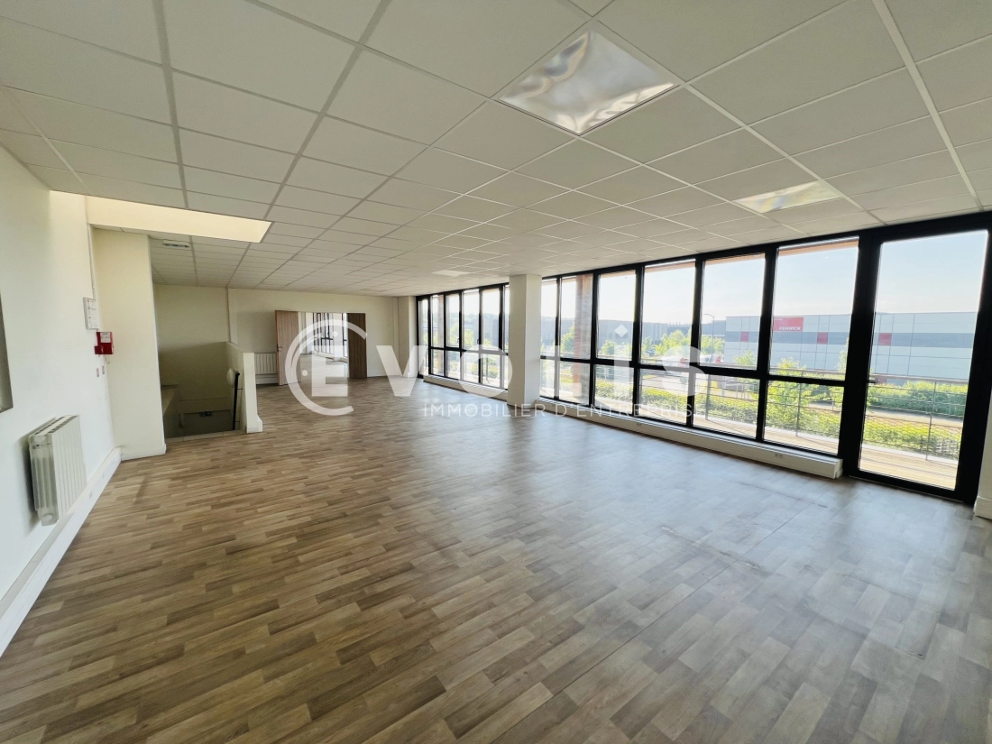 Photo 6 – location Entrepôts / activités	COLLEGIEN (77090)