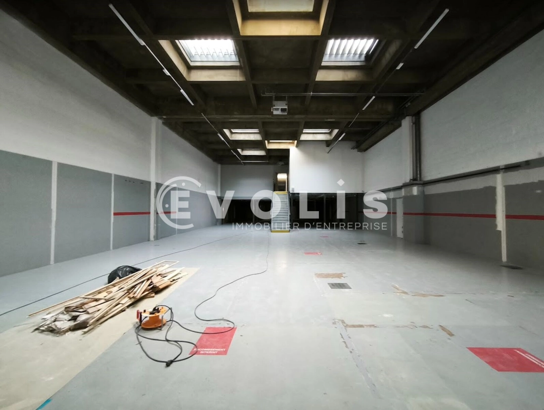 Photo 1 – location Entrepôts / activités	RUNGIS (94150)