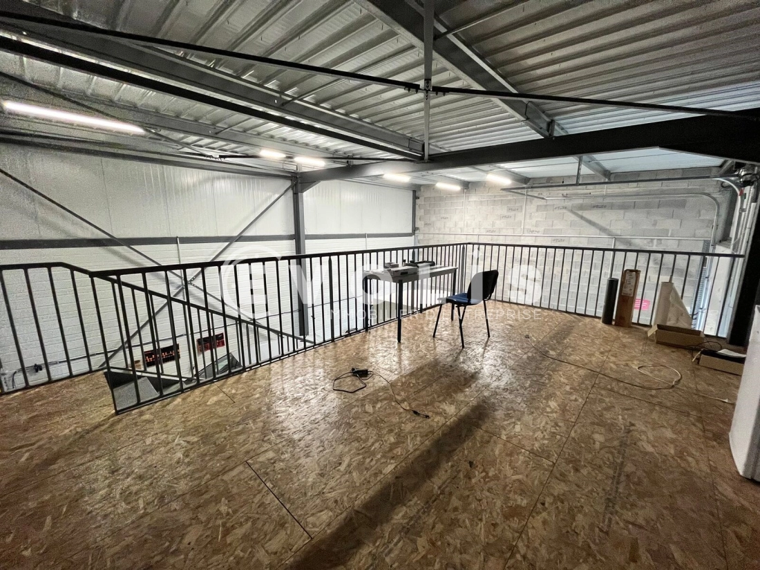 Photo 6 – location Entrepôts / activités	VILLENAVE D'ORNON (33140)