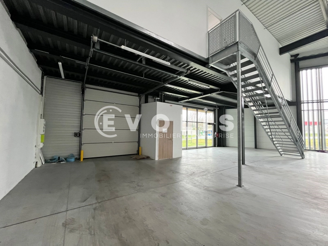 Photo 3 – location Entrepôts / activités	TRESSES (33370)